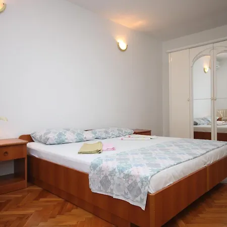 Guest house And By The Sea - 6839
