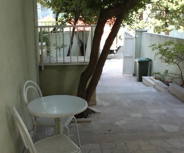 Gæstehus And By The Sea - 6839 3*